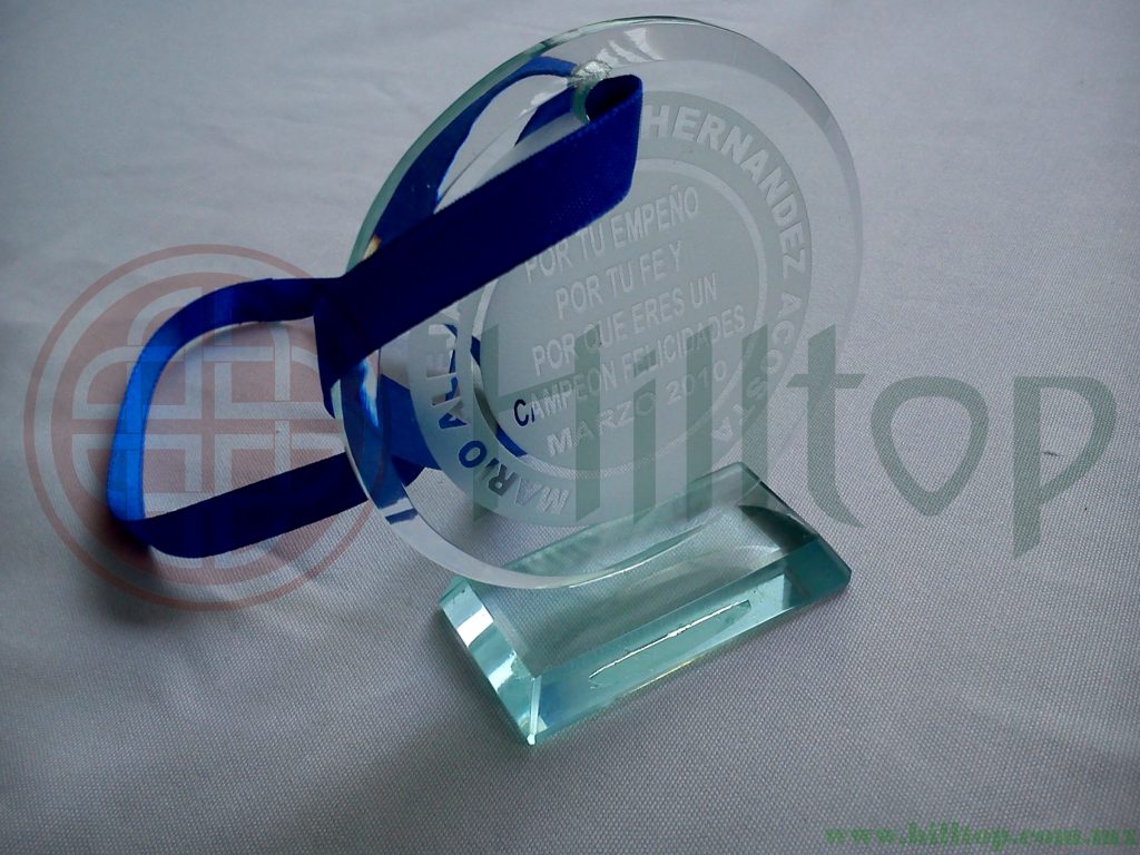  Medalla de vidrio 10cmx10cm