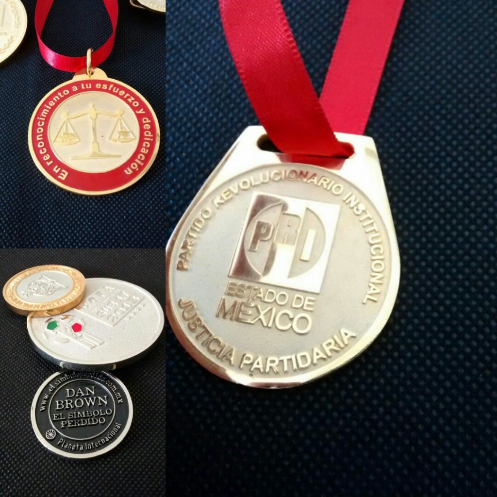  Medallas y Monedas